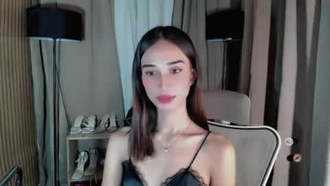 Snapshot of shantallfuckdoll chatting on May 7, 10:53 am shantallfuckdoll online show from May 7, 10:53 am