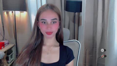 Snapshot of shantallfuckdoll chatting on June 18, 11:47 am shantallfuckdoll online show from June 18, 11:47 am