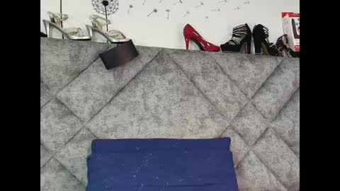 Snapshot of shantey_laurent chatting on June 8, 6:52 pm shantey online show from June 8, 6:52 pm