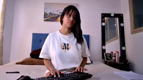 shara_soul online show from November 28, 2:42 pm