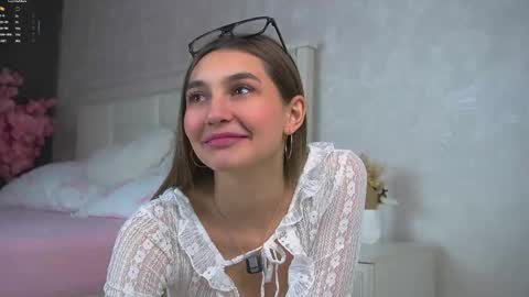 Ellysa and Mila online show from February 8, 11:13 am