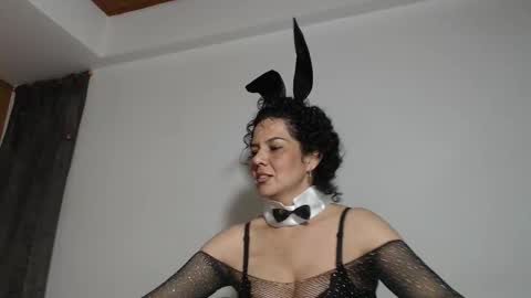 sharickleon11 online show from October 31, 11:28 pm