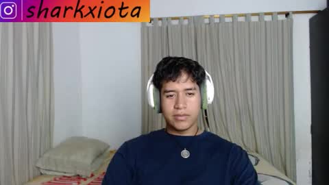 Snapshot of sharky_g chatting on February 23, 3:59 am Frqnko online show from February 23, 3:59 am