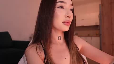 Snapshot of sharlin_13 chatting on July 4, 11:49 am Sharlin online show from July 4, 11:49 am