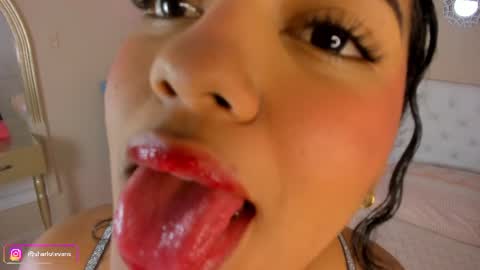 Sharlot online show from July 9, 1:26 pm