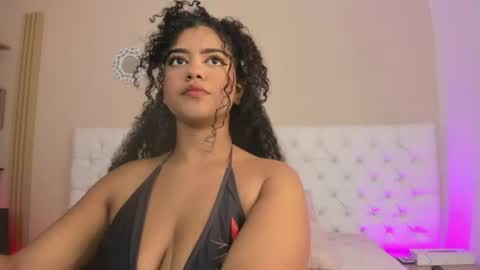 Sharlot online show from July 31, 1:21 pm