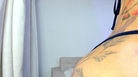 Snapshot of sharlot_harrys chatting on November 26, 3:24 pm Hi fiends ---- I usually start online from Monday to Friday from 1000 am Saturdays and Sundays at 600 am Colombia time online show from November 26, 3:24 pm