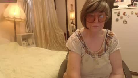 Helena online show from May 1, 5:39 pm