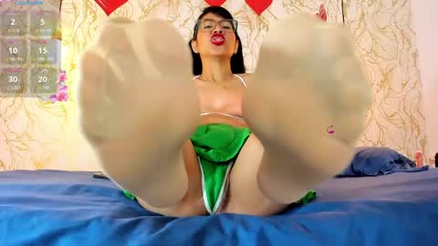 Snapshot of sharon_leather chatting on May 7, 12:43 pm sharon_leather online show from May 7, 12:43 pm