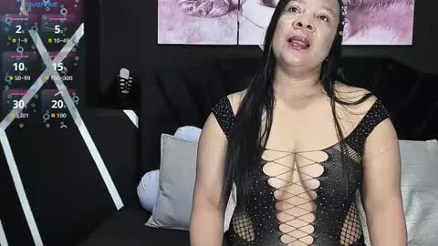 Sharon Noa online show from March 7, 11:29 am