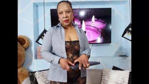 Snapshot of sharon_noa chatting on May 20, 2:45 pm Sharon Noa online show from May 20, 2:45 pm