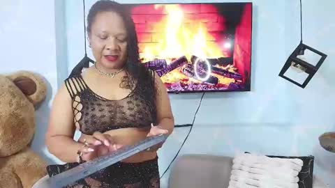Snapshot of sharon_noa chatting on May 28, 2:25 pm Sharon Noa online show from May 28, 2:25 pm
