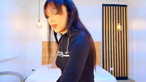 sharon_rosse__ online show from March 9, 8:02 pm