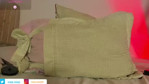 sharon_smiith_ online show from August 1, 5:50 am