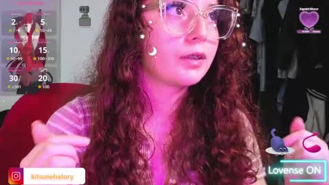Snapshot of sharonblack_ chatting on April 1, 10:18 pm kitsune online show from April 1, 10:18 pm
