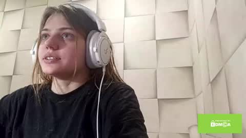 Snapshot of sharondariojas chatting on December 17, 12:55 pm Amanda online show from December 17, 12:55 pm