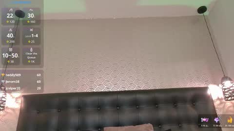 Sharon online show from March 10, 8:47 pm