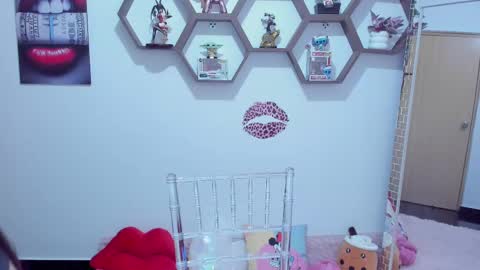 Snapshot of sharonsander1 chatting on October 7, 12:19 am Sharon online show from October 7, 12:19 am