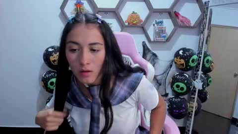 Snapshot of sharonsander1 chatting on October 27, 10:58 pm Sharon online show from October 27, 10:58 pm