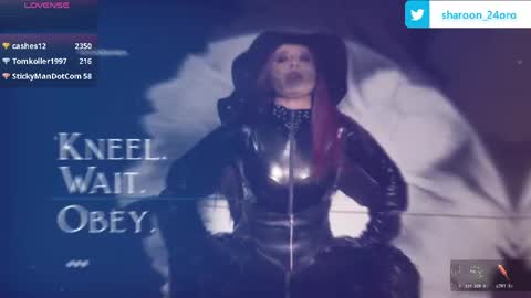 Snapshot of sharoon_gold chatting on May 18, 4:29 am Your mistress Sharon online show from May 18, 4:29 am