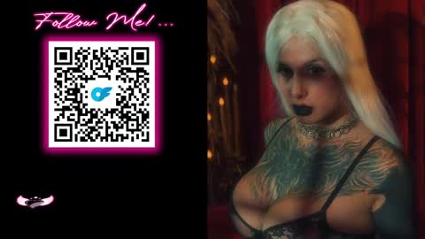 Snapshot of sharpay_evans chatting on June 1, 2:13 am Antonia online show from June 1, 2:13 am