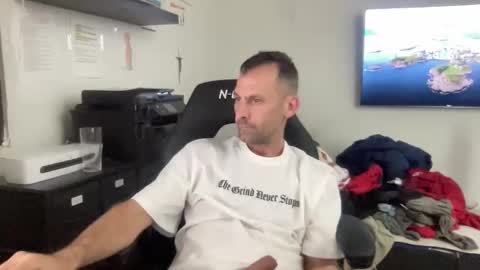 shaunzee35 online show from April 28, 8:19 am