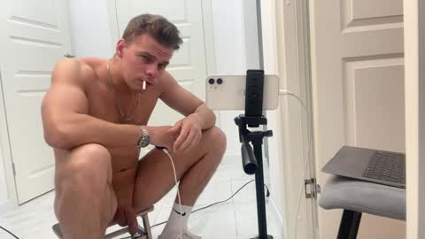 cumshoters online show from December 7, 9:39 am