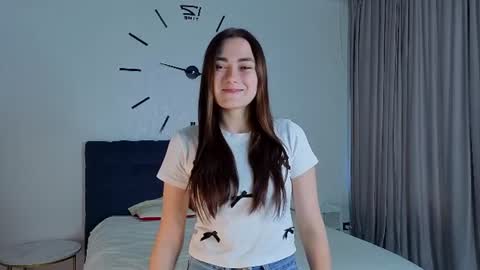 Emma online show from July 25, 4:04 pm