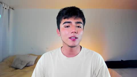 Snapshot of shawn__sanderson chatting on December 13, 10:45 pm Shawn online show from December 13, 10:45 pm