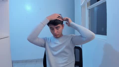 Snapshot of shawn__sanderson chatting on November 7, 10:32 pm Shawn online show from November 7, 10:32 pm