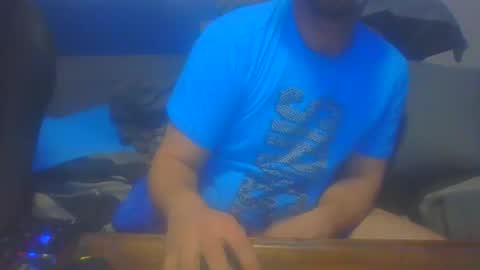 Snapshot of shawntheone3535b chatting on December 8, 8:58 pm shawntheone online show from December 8, 8:58 pm