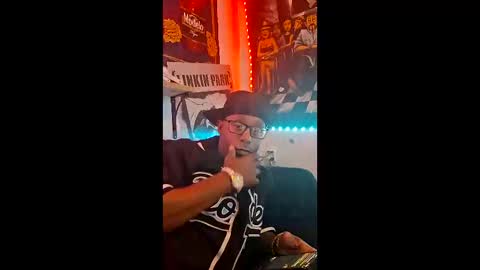 Snapshot of shawnvegas67 chatting on March 12, 11:49 am shawnvegas67 online show from March 12, 11:49 am