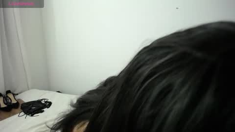 Snapshot of shayla_10 chatting on June 14, 10:39 am shayla_10 online show from June 14, 10:39 am
