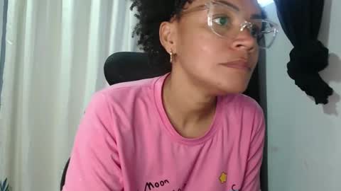 Shayna online show from January 5, 1:58 pm