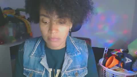 Shayna online show from September 29, 12:05 am