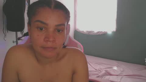 Snapshot of shayna_cute chatting on July 16, 7:42 pm Shayna online show from July 16, 7:42 pm