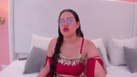 Snapshot of shayra_alina chatting on July 26, 4:25 pm shayra_alina online show from July 26, 4:25 pm