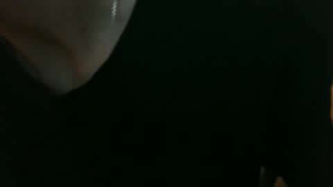 Snapshot of shedevr02 chatting on October 8, 4:59 pm Roger online show from October 8, 4:59 pm