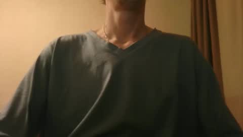 Snapshot of shedevr02 chatting on December 18, 5:30 pm Roger online show from December 18, 5:30 pm