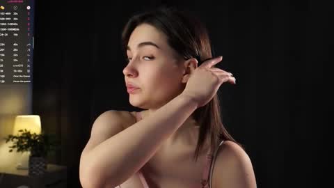 Tessa online show from March 7, 2:52 am