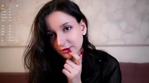 sheenagear online show from December 19, 1:18 pm