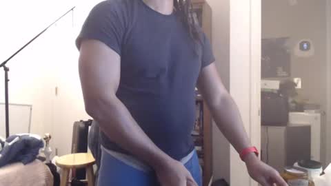 Snapshot of sheepishlion chatting on February 26, 12:38 am sheepishlion online show from February 26, 12:38 am