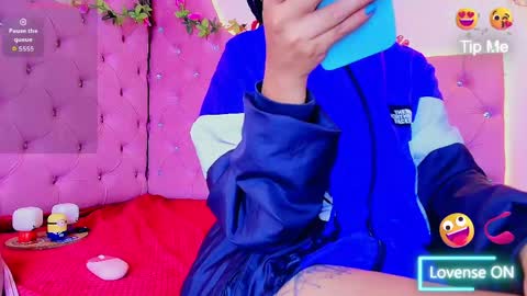 sheilly_brown online show from May 16, 7:23 pm
