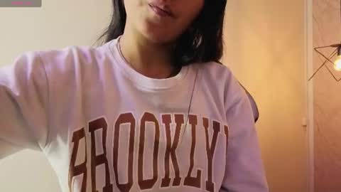 sheilly_brown online show from June 25, 7:40 pm
