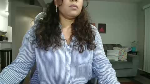 sheilyn_smith online show from October 14, 2:23 am