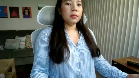 Snapshot of sheilyn_smith chatting on June 23, 4:54 am sheilyn_smith online show from June 23, 4:54 am