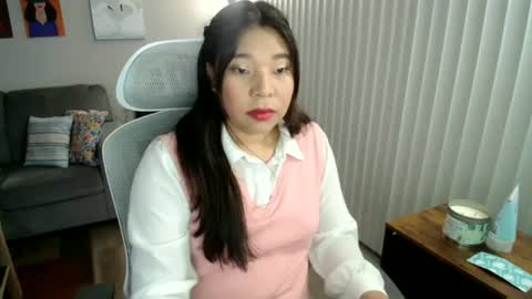 sheilyn_smith online show from June 24, 4:33 am