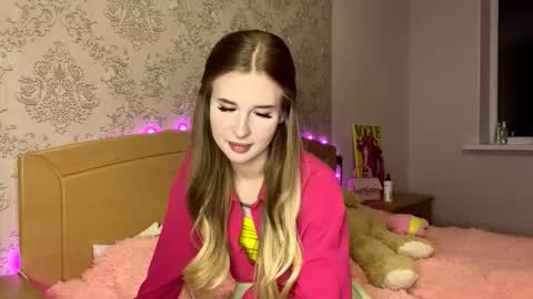 Snapshot of shelapeake chatting on October 4, 8:40 pm Jenny online show from October 4, 8:40 pm