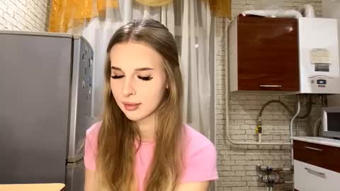 Snapshot of shelapeake chatting on October 19, 8:09 pm Jenny online show from October 19, 8:09 pm