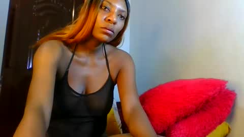 Snapshot of shelia420715 chatting on June 8, 2:34 am shelia420715 online show from June 8, 2:34 am